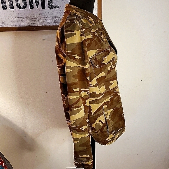 Forever 21 Camo green denim jacket Size Small - Picture 4 of 11